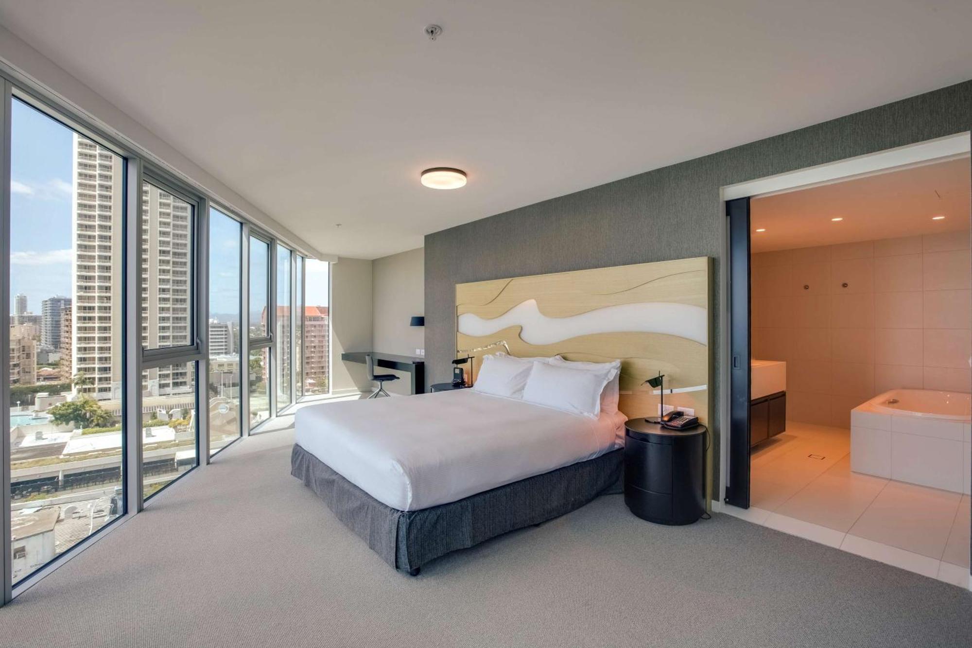 Hilton Surfers Paradise & Residences Resort Gold Coast