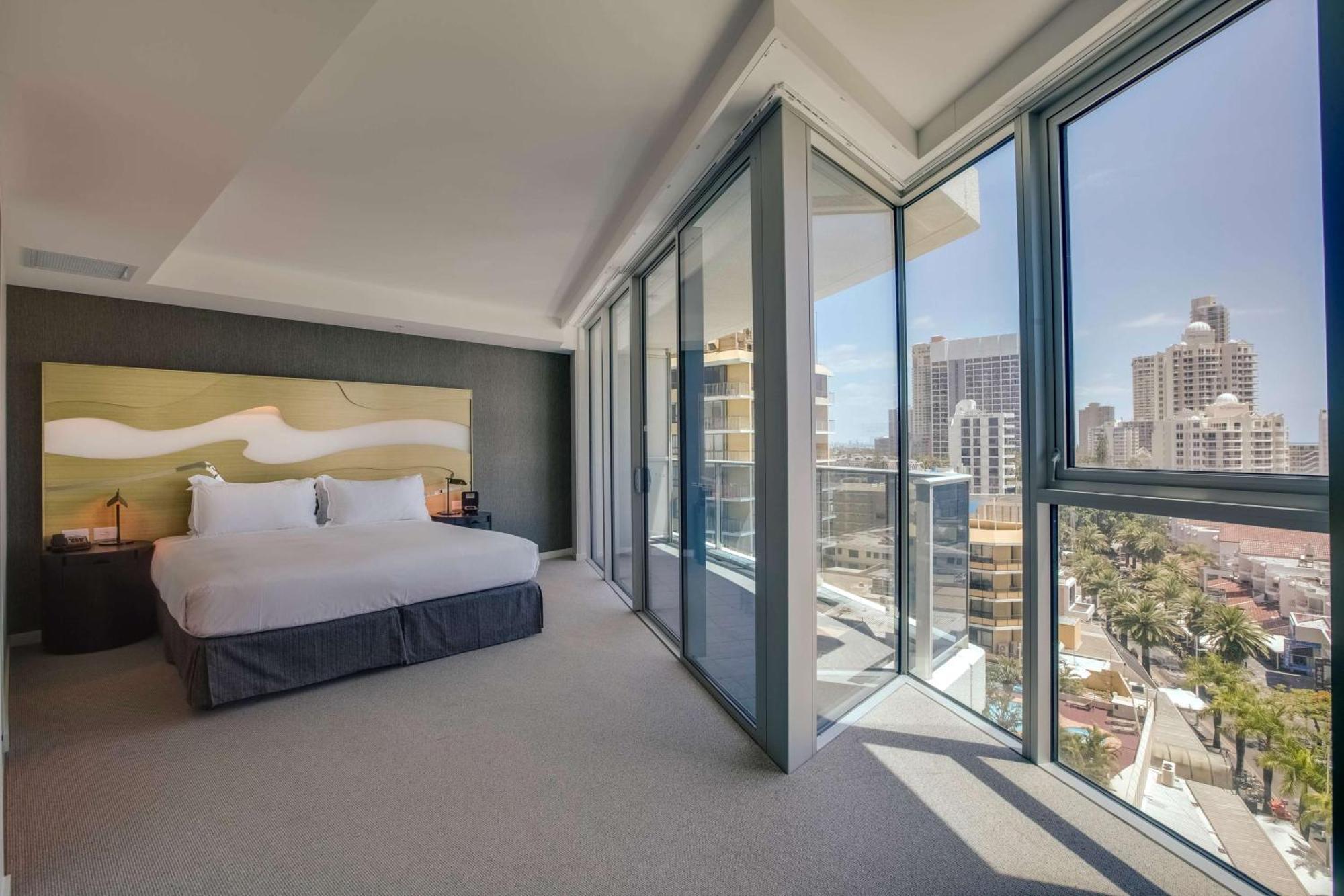 Resort Hilton Surfers Paradise & Residences 5*