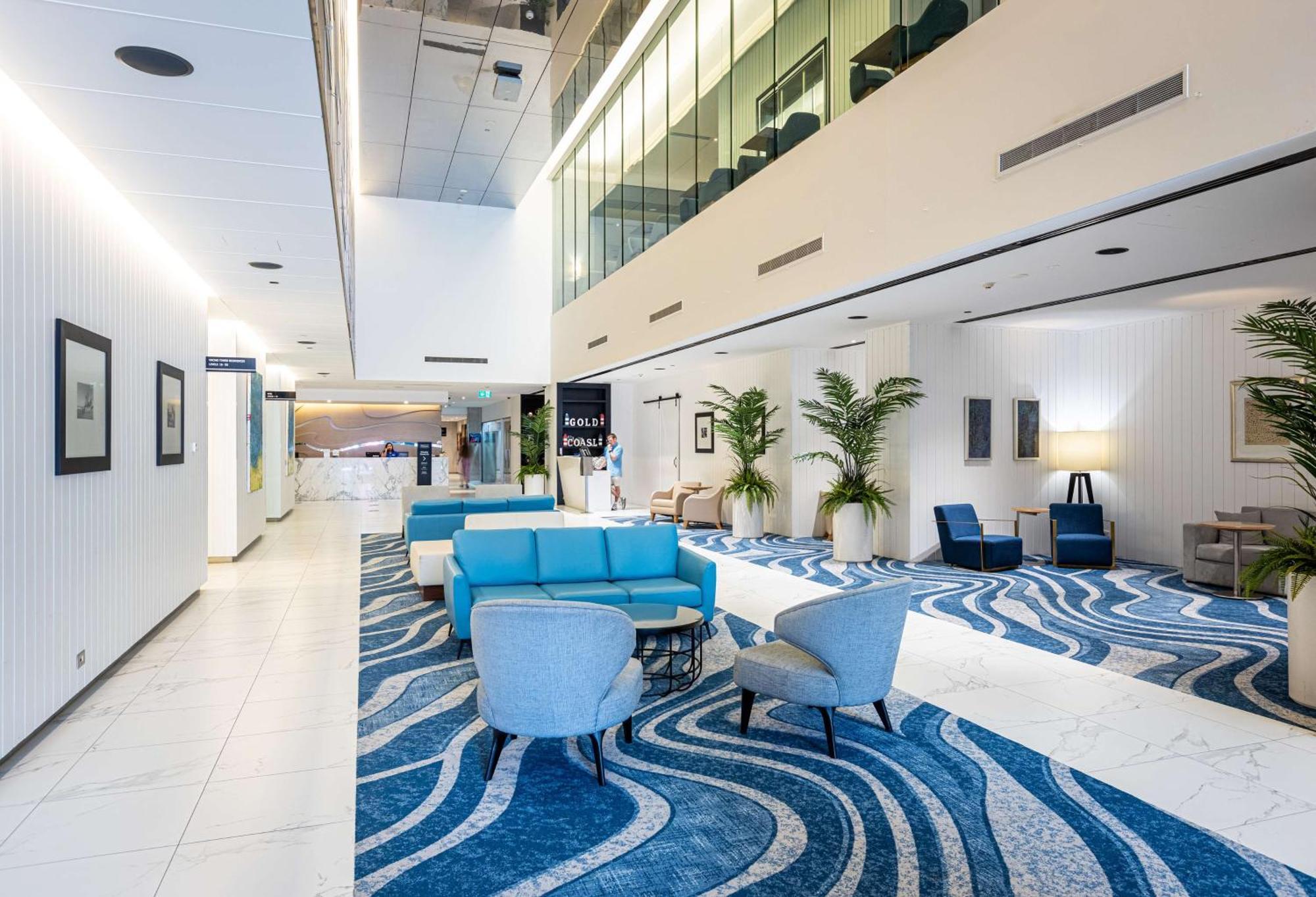 Hilton Surfers Paradise & Residences 5*