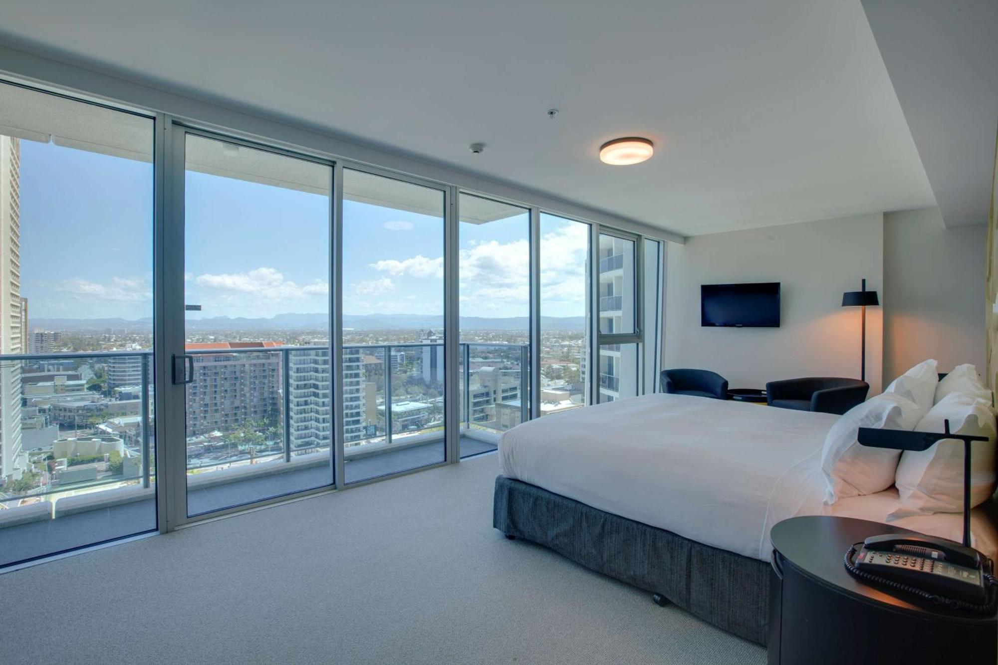 Hilton Surfers Paradise & Residences Resort